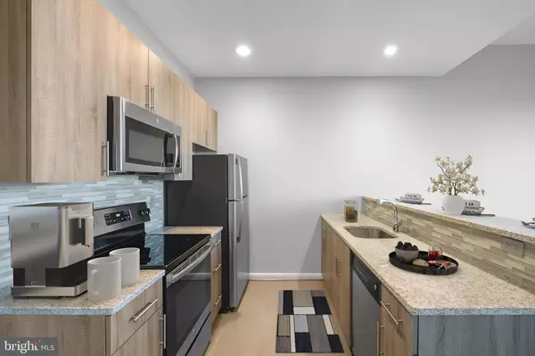 Philadelphia, PA 19102,200 N 16TH ST #1513