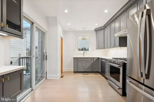 Philadelphia, PA 19130,863 N WOODSTOCK ST