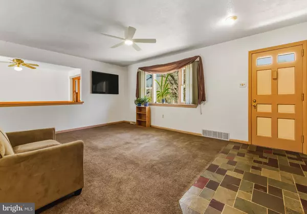 Cherry Hill, NJ 08003,5 PEROT AVE