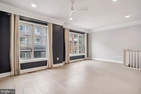 Alexandria, VA 22306,2840 RED STAR LN