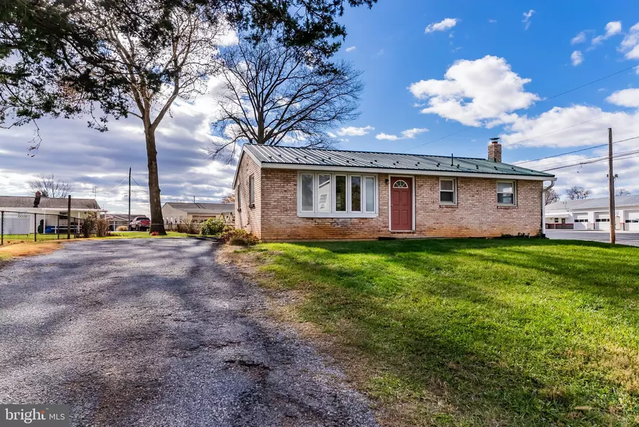 100 B STREET, Carlisle, PA 17015