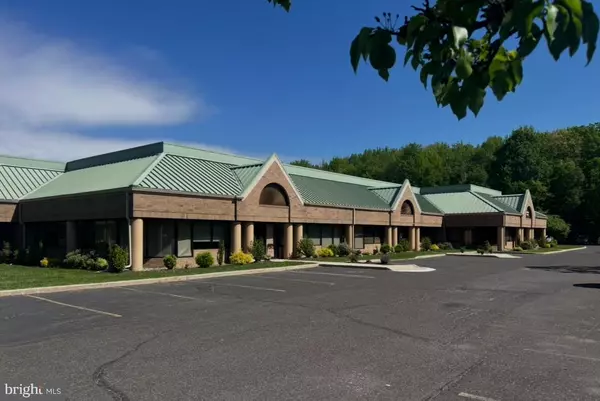 400 LAUREL OAK RD, Voorhees, NJ 08043