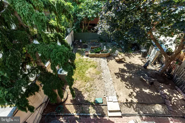 Philadelphia, PA 19147,318 BAINBRIDGE ST