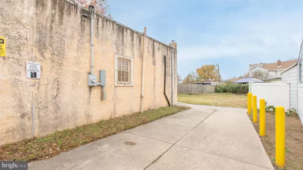 Gloucester City, NJ 08030,309--311 S BROADWAY