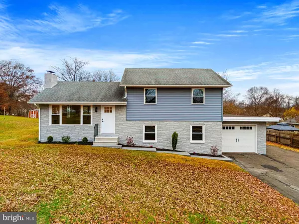 1370 KAUFFMAN RD, Pottstown, PA 19464