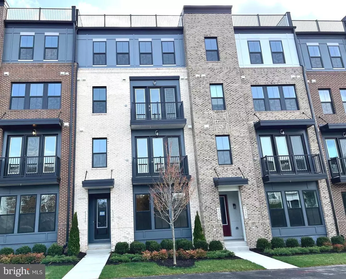 Broadlands, VA 20148,43396 FARRINGDON SQ