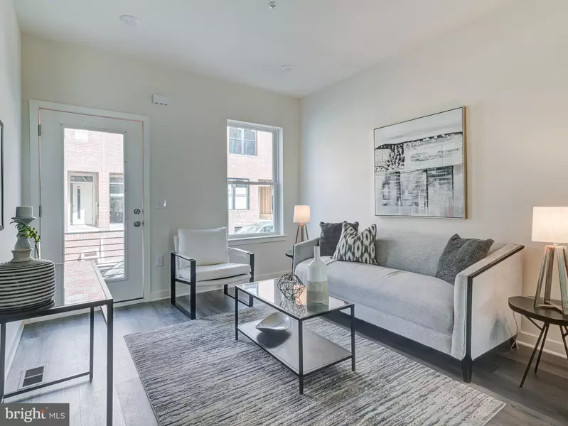 2066 E WILLIAM ST, Philadelphia, PA 19134