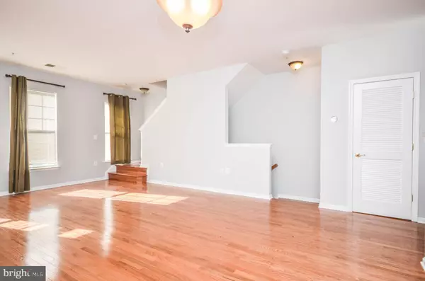 Rockville, MD 20850,116 MOORE DR