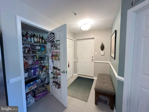 Upper Marlboro, MD 20774,9812 LAKE POINTE CT #301