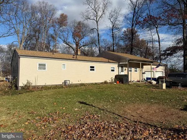 15 FOUNDRY RD, Shrewsbury, PA 17361