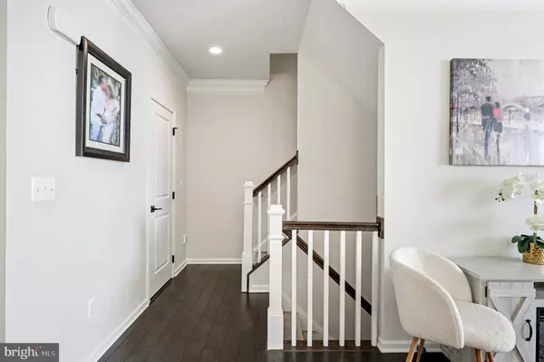 Ashburn, VA 20148,23477 BELVOIR WOODS TER