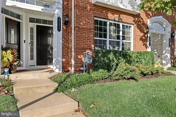 Ashburn, VA 20148,23477 BELVOIR WOODS TER