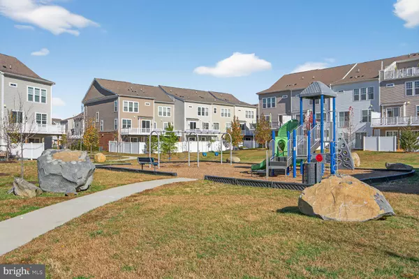 Leesburg, VA 20175,42986 LOST FARM TER