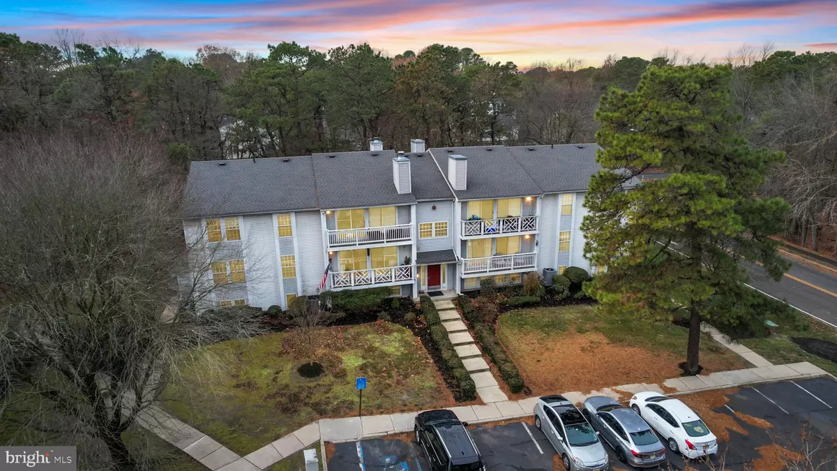 Marlton, NJ 08053,2 SEQUOIA CT