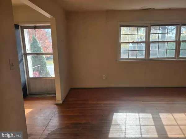 Falls Church, VA 22043,7334 PINECASTLE RD