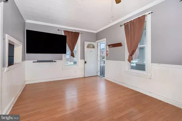 York, PA 17404,1825 W PHILADELPHIA ST