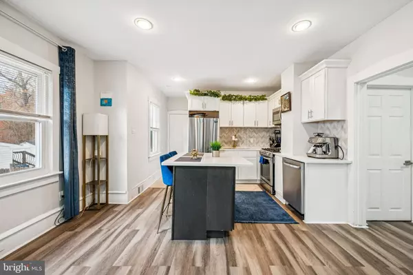 Barrington, NJ 08007,405 AUSTIN AVE