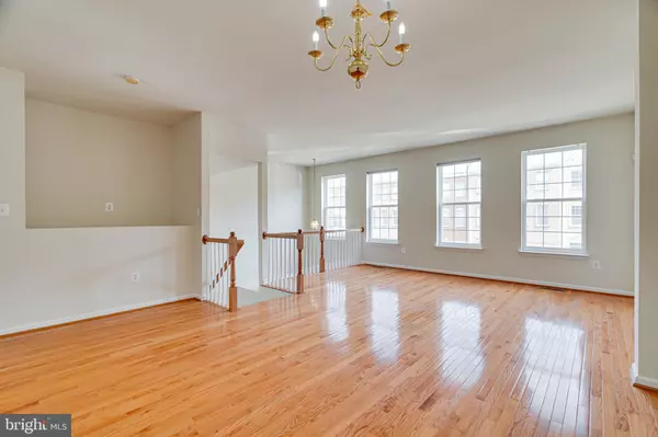 Fairfax, VA 22030,12587 BIRKDALE WAY