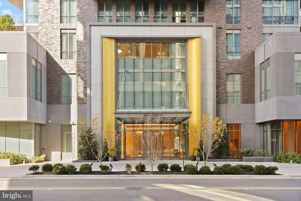 Mclean, VA 22102,7887 JONES BRANCH DR #1802