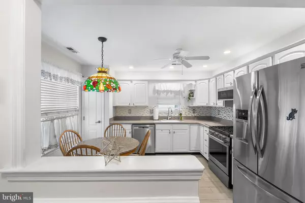 Sewell, NJ 08080,64 MAPLE LEAF CIR