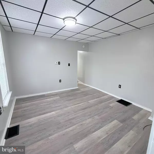 Chambersburg, PA 17201,980 SCOTLAND AVE #DOWNSTAIRS