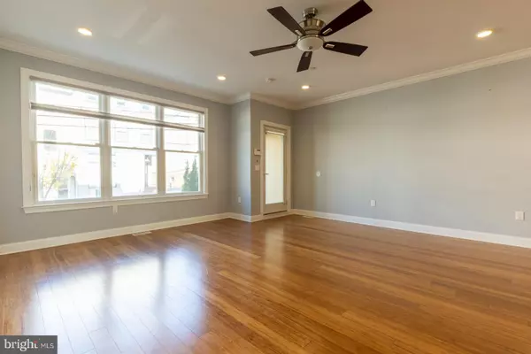 Philadelphia, PA 19127,153 LEVERING ST