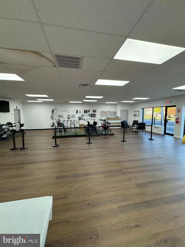 Philadelphia, PA 19115,9325 OLD BUSTLETON AVE #3