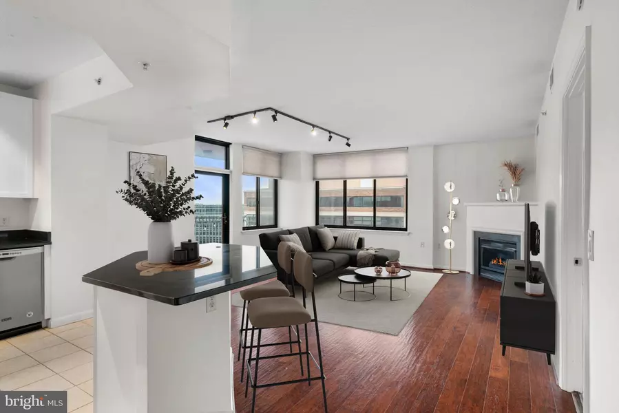 851 N GLEBE RD #1011, Arlington, VA 22203