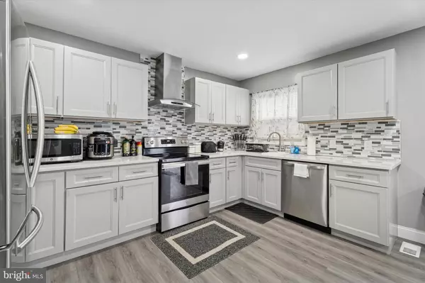 Philadelphia, PA 19150,8319 WOOLSTON AVE