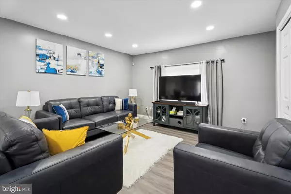 Philadelphia, PA 19150,8319 WOOLSTON AVE