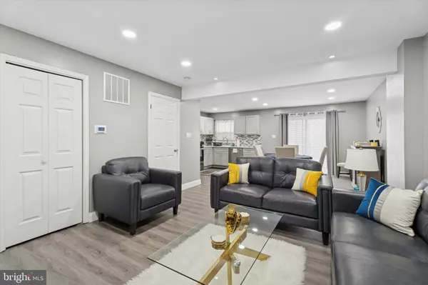 Philadelphia, PA 19150,8319 WOOLSTON AVE