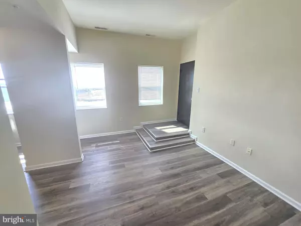 Baltimore, MD 21218,317 NORTH AVE E #112