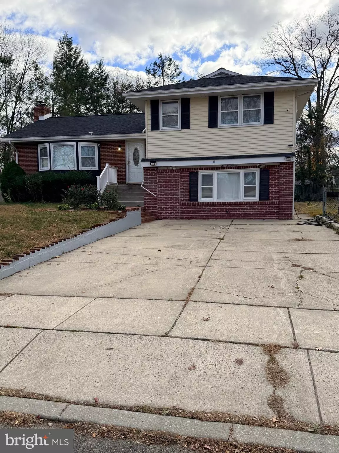 Cherry Hill, NJ 08002,617 HELENA AVE