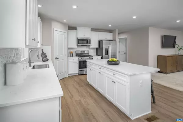 Barboursville, VA 22923,141 WHITE SANDS BLVD