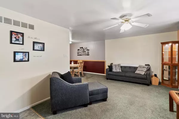 Philadelphia, PA 19114,9312 EDMUND ST