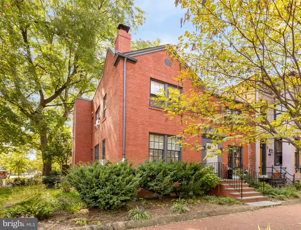 Washington, DC 20003,1127 C ST SE #2