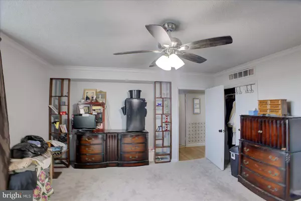 Baltimore, MD 21215,7111 PARK HEIGHTS AVE #812