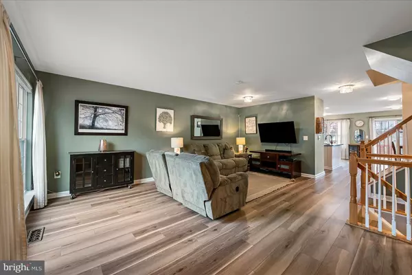 Dumfries, VA 22025,15719 LONDON PL