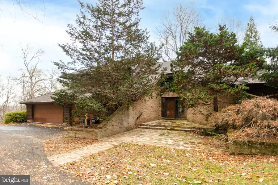 6 CHRIS ELIOT CT, Cockeysville, MD 21030