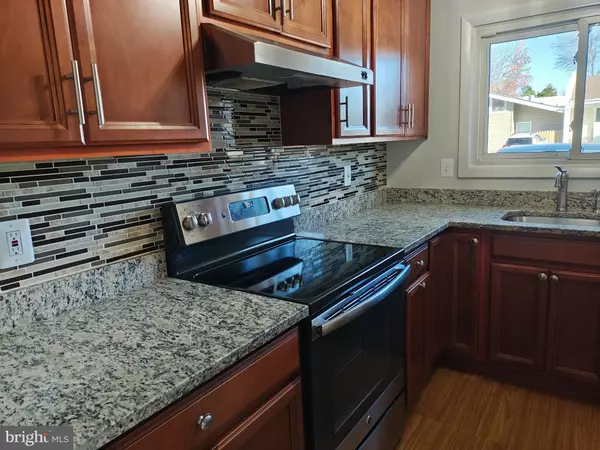 Centreville, VA 20120,6018 REGENTS PARK RD