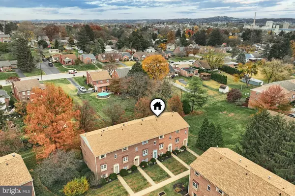 York, PA 17404,413 WELDON DR #413