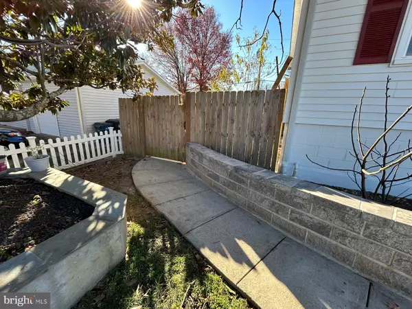 Alexandria, VA 22309,8014 STEADMAN ST