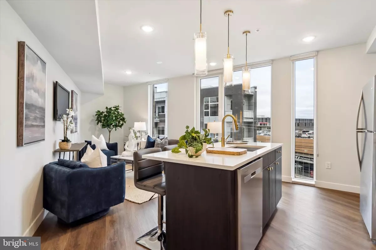 Philadelphia, PA 19123,1102 GERMANTOWN AVE #309