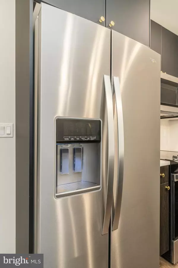 Philadelphia, PA 19123,1102 GERMANTOWN AVE #205