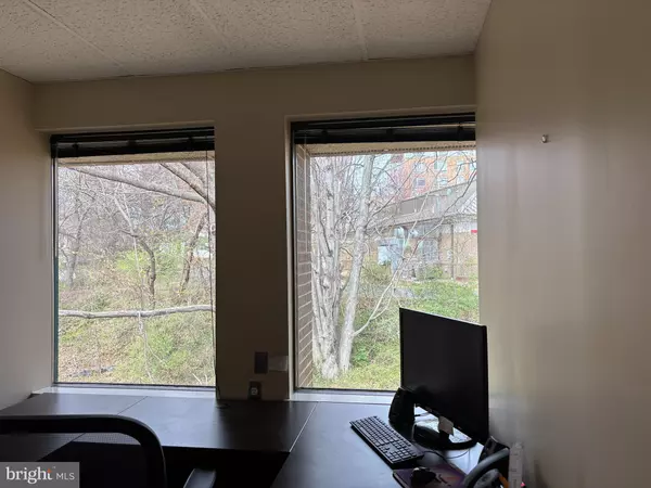 Reston, VA 20191,11864 SUNRISE VALLEY DR #201