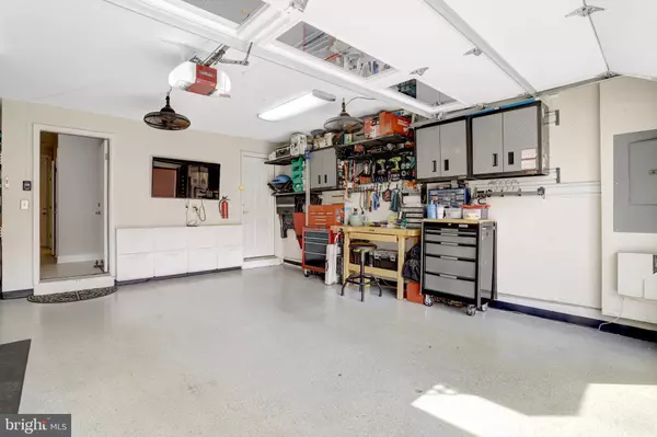 Alexandria, VA 22301,2004 POTOMAC AVE