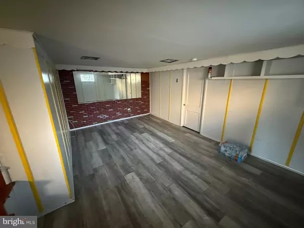 Upper Darby, PA 19082,363 SHERBROOK BLVD