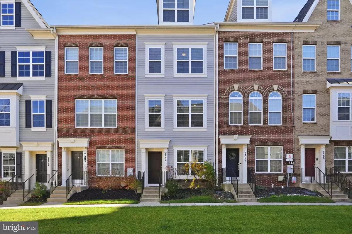 Beltsville, MD 20705,7205 BARRBERRY LN