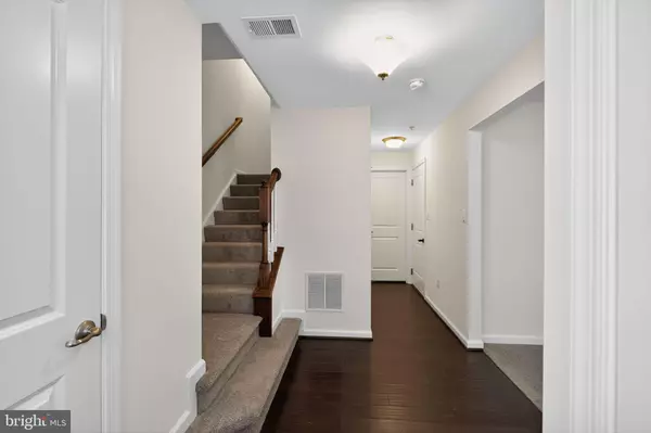 Elkridge, MD 21075,7511 GARCIA PL