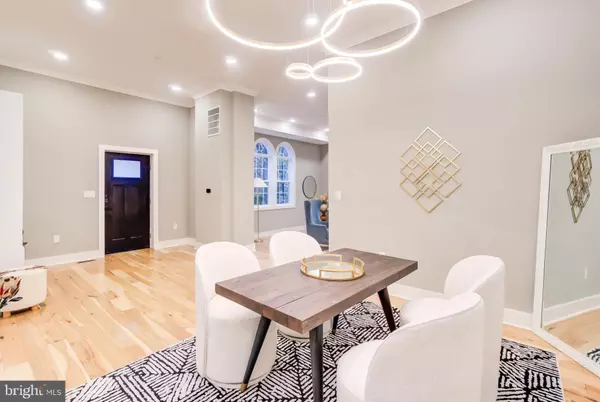 Kensington, MD 20895,11921 CORONADA PL